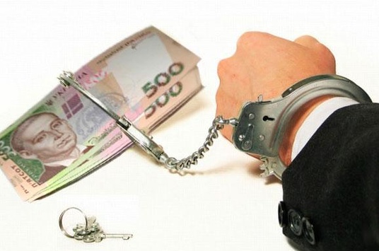 На Вінниччині банкір привласнив 400 тисяч гривень