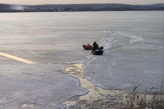 На Харківщині під лід провалились четверо рибалок