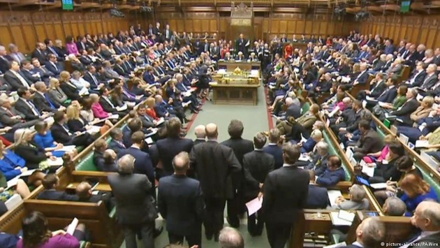 У парламенті Британії ухвалили закон про Brexit