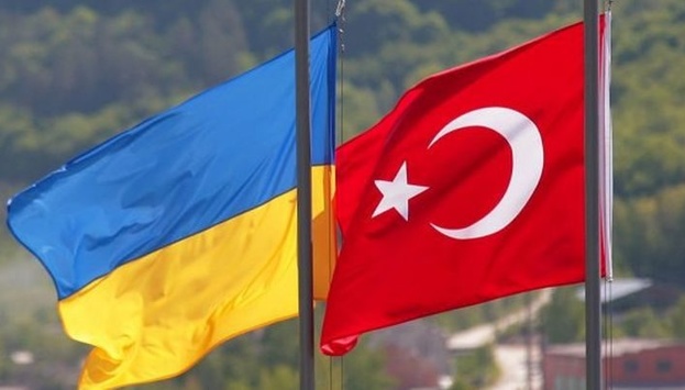 Українці тепер зможуть їздити до Туреччини без закордонного паспорта