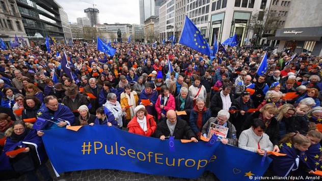 У Німеччині пройшли масові акції на підтримку єдиної Європи