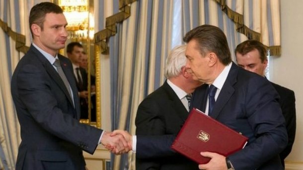 Кличко пообіцяв написати мемуари про те, як Янукович намагався його побити