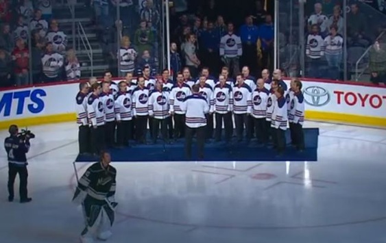 Український хор виконав гімни США та Канади перед грою НХЛ