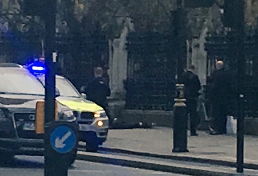 У Лондоні біля парламенту сталася стрілянина, 12 людей поранено