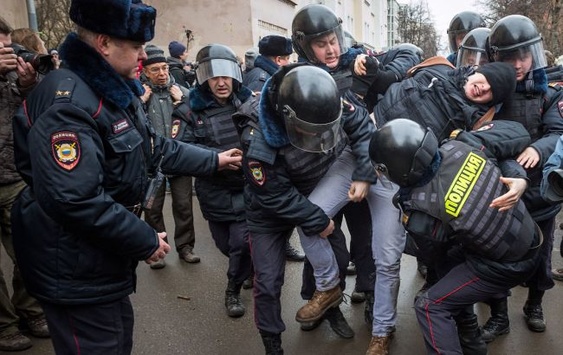 У Москві силовики застосували спецзасоби проти мітингарів