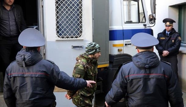 Білорусь депортує двох українців, які були затримані на мітингу 