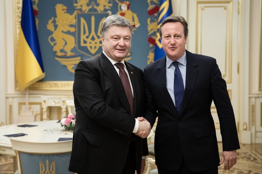 Порошенко і колишній прем'єр Британії обговорили антиросійські санкції