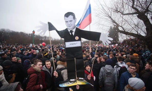 Медведєв став цапом-відбувайлом для незадоволених росіян, - The Guardian