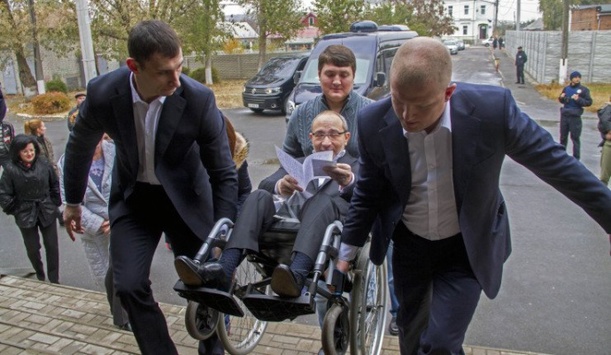 Декларація Кернеса: мер Харкова задекларував інвалідний візок вартістю 100 тис. гривень