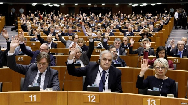 У комітеті Європарламенту лише депутати з Франції та Італії голосували проти безвізу для України 