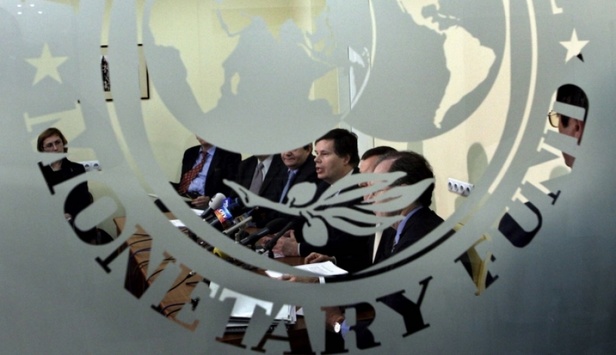 МВФ закликає Київ прискорити реформи: Україна ще далеко позаду