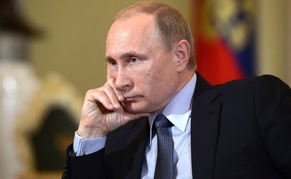 Путін втрачає владу та довіру народу – російський політолог