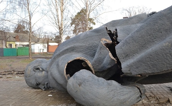 У МЗС Росії просять Україну залишити «хоч якийсь» пам'ятник Леніну 
