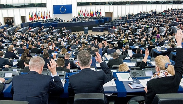 Європарламент у четвер розгляне надання безвізу Україні