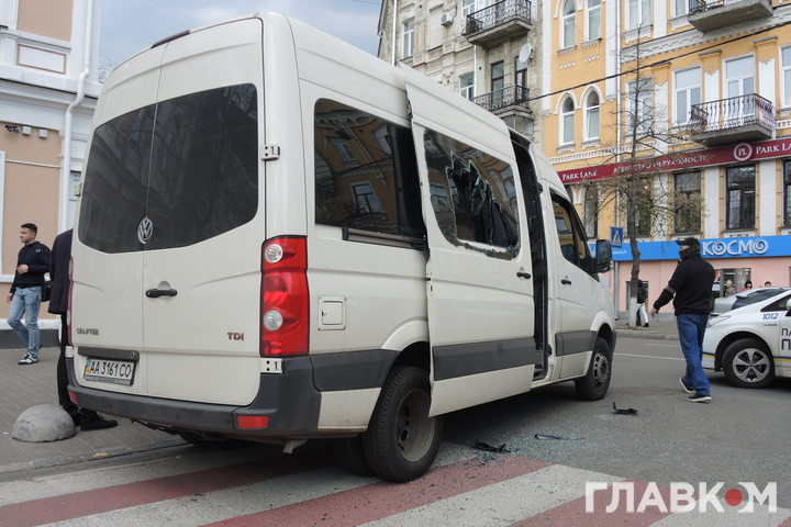 Працівники СБУ у центрі Києва затримали пасажирів підозрілого фургону