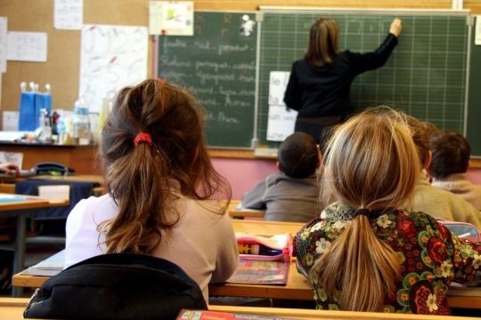 Вчительку харківської школи підозрюють у побитті дитини