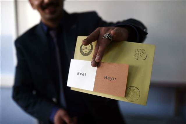 Референдум у Туреччині: опозиція оскаржуватиме результати