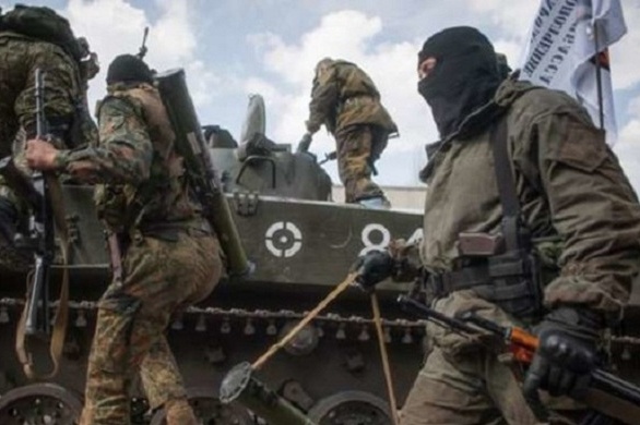 Російські командири змушують бойовиків на Донбасі віддавати їм гроші – розвідка