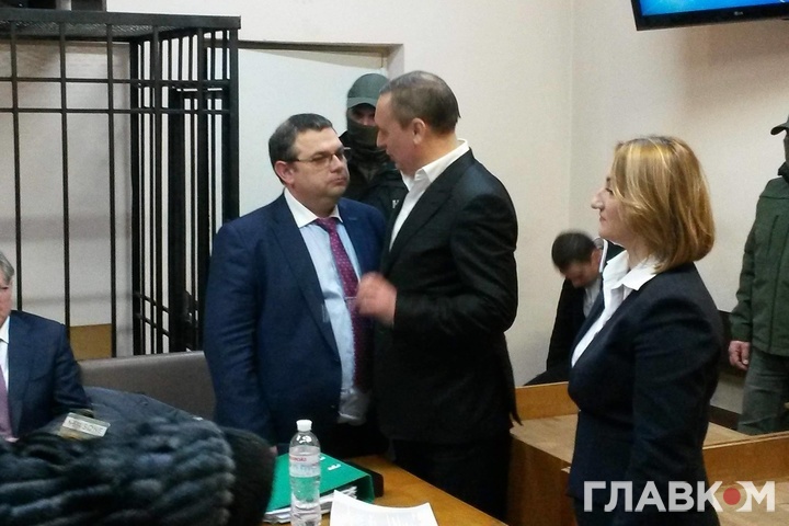 Мартиненко повернувся до зали суду: триває розгляд про відвід судді (оновлено)