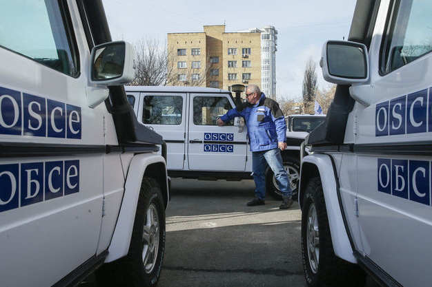 Генсек НАТО закликав до ретельного розслідування підриву автомобіля ОБСЄ