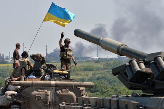 На третьому році війни Україна скоротила військові витрати – SIPRI