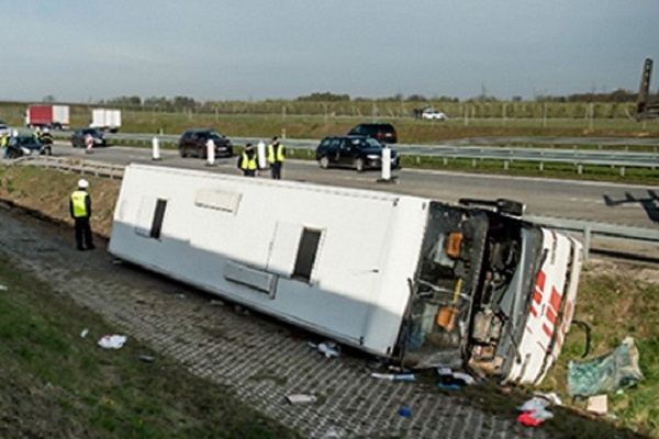 У Польщі перекинувся автобус із білоруськими туристами: постраждало 18 осіб