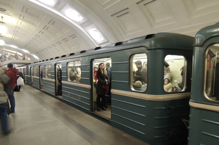 У Києві «замінували» станцію метро «Героїв Дніпра»