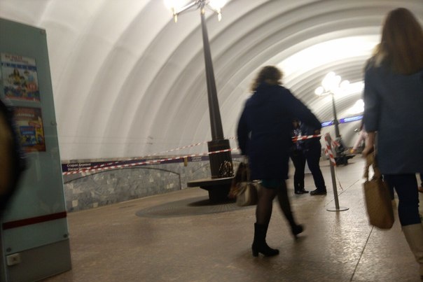 У Петербурзі закрили станцію метро через загрозу вибуху