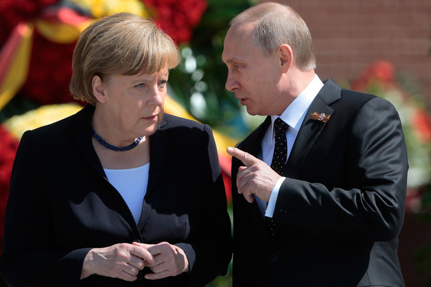 Меркель 2 травня їде до Путіна 
