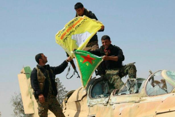 Війна в Сирії: курди відбили в ІД половину міста Табка