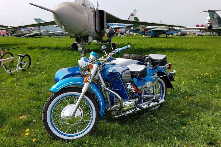 Прощання з «Дніпром». Фанати показали обмежену серію легендарного київського мотоцикла