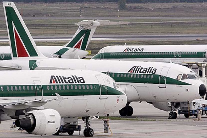 Італійська авіакомпанія Alitalia, яка зібралась літати у Київ, запустила процедуру банкрутства
