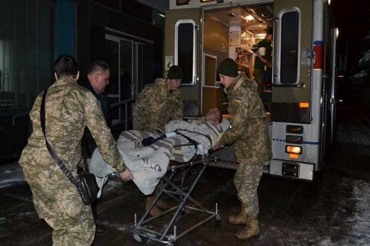 Сьогодні в госпіталі Дніпра евакуювали вісім українських військових