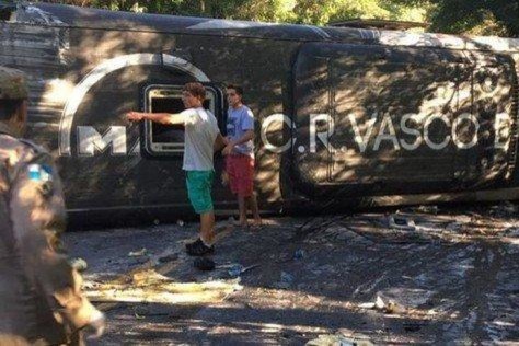 У Бразилії перекинувся автобус з футболістами 