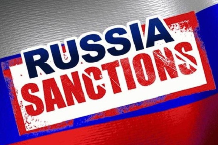 Турчинов заявив, що санкції щодо РФ вже набули чинності