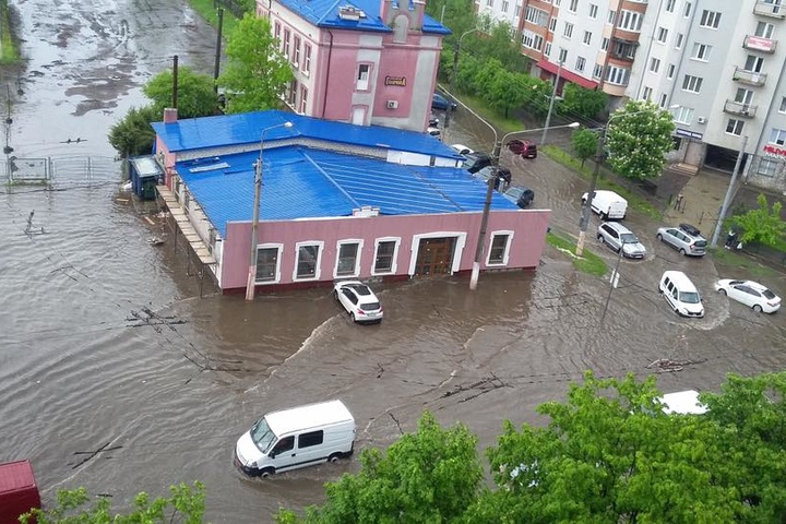 У Львові випало 30% місячної норми опадів: комунальники працюють у посиленому режимі