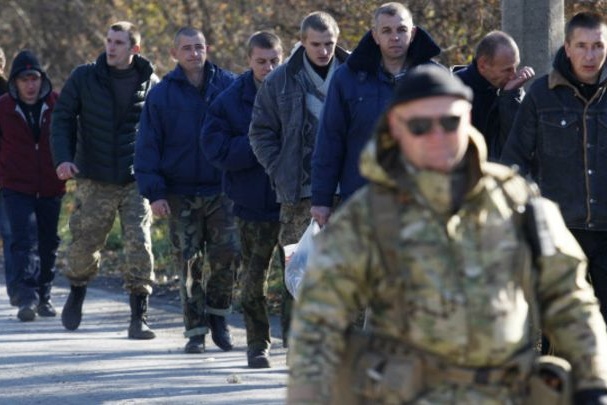 Україна готова до компромісу з терористами, аби ті звільнили полонених
