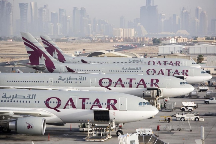 Qatar Airways заявила  про припинення польотів у ряд країн Перської затоки