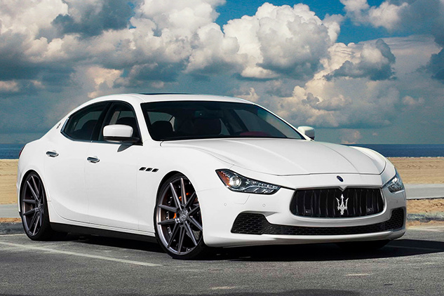 Податківець пішов у декретну відпустку та купив Maserati