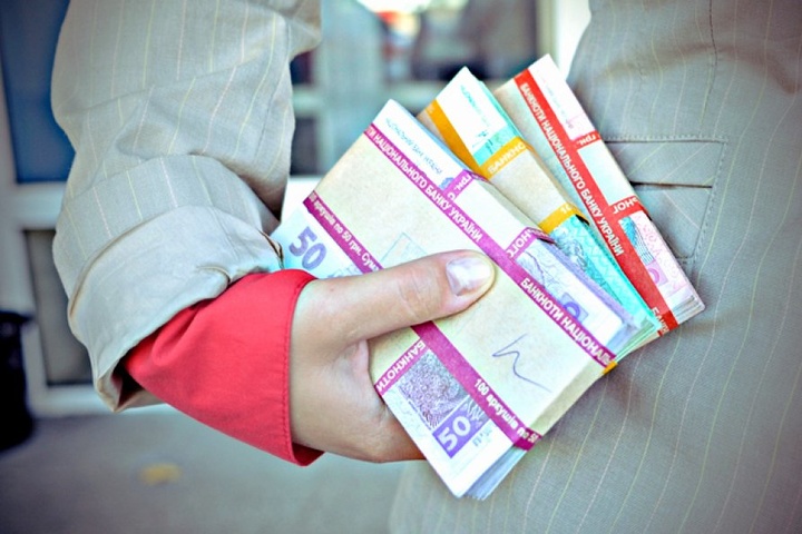 У Нацбанку порахували, скільки  зараз  готівки перебуває на руках в українців 