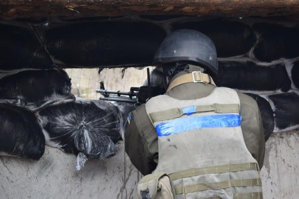Українські військові відбили атаку бойовиків під Жолобком: ворог рахує втрати
