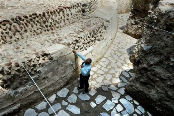 У Мексиці відкопали прадавній храм ацтеків