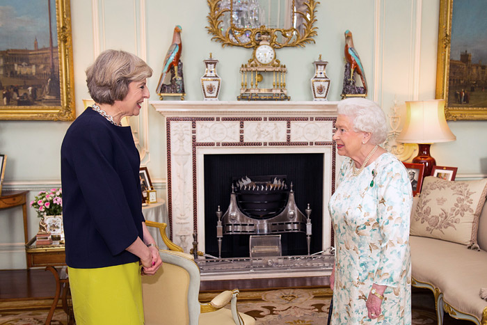 Прем’єр Британії попросить королеву дати добро на створення нового уряду
