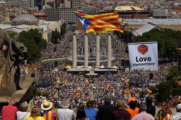  У Барселоні пройшла масова акція за незалежність Каталонії