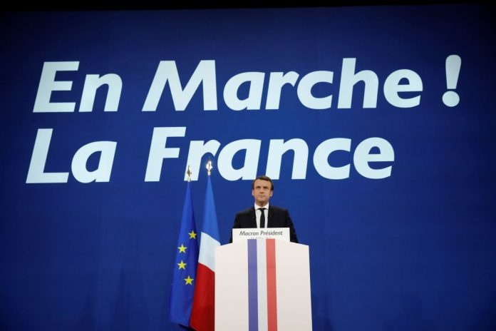Партії Макрона прогнозують рекордну більшість у парламенті Франції