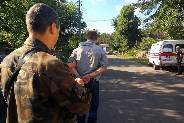 Нападника на голову тервиборчкому в Коцюбинському відпустили під домашній арешт