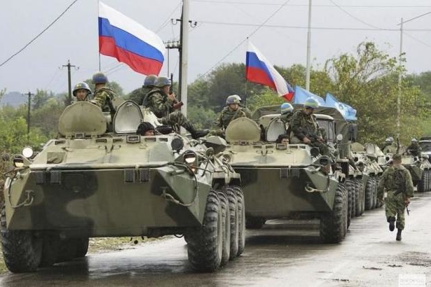 На Донбасі постійно перебувають 5-6 тис. російських військових - експерт