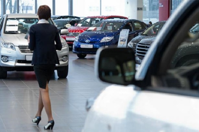 Українці купують нові автомобілі в шість разів рідше, ніж поляки