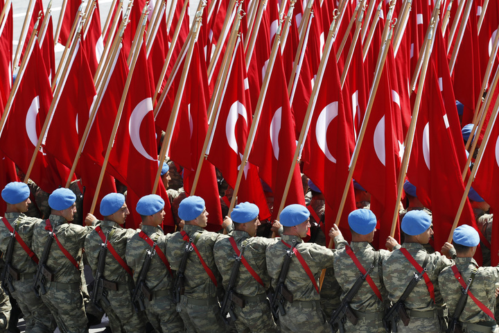 Понад 730 турецьких військовослужбовців були госпіталізовані через отруєння