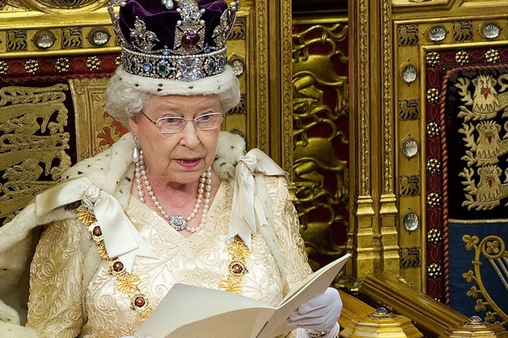 У Британії скасували традиційну тронну промову королеви через Вrexit